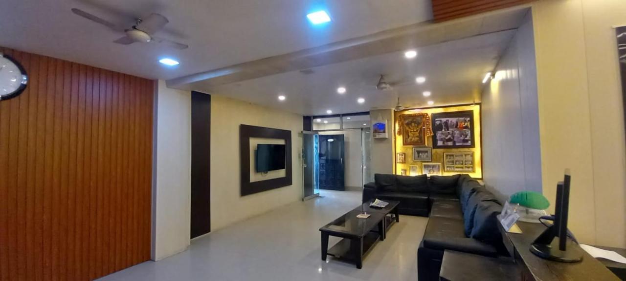 Hotel Sita Palace On Heritage Ghats Of Benaras Varanasi Exterior foto