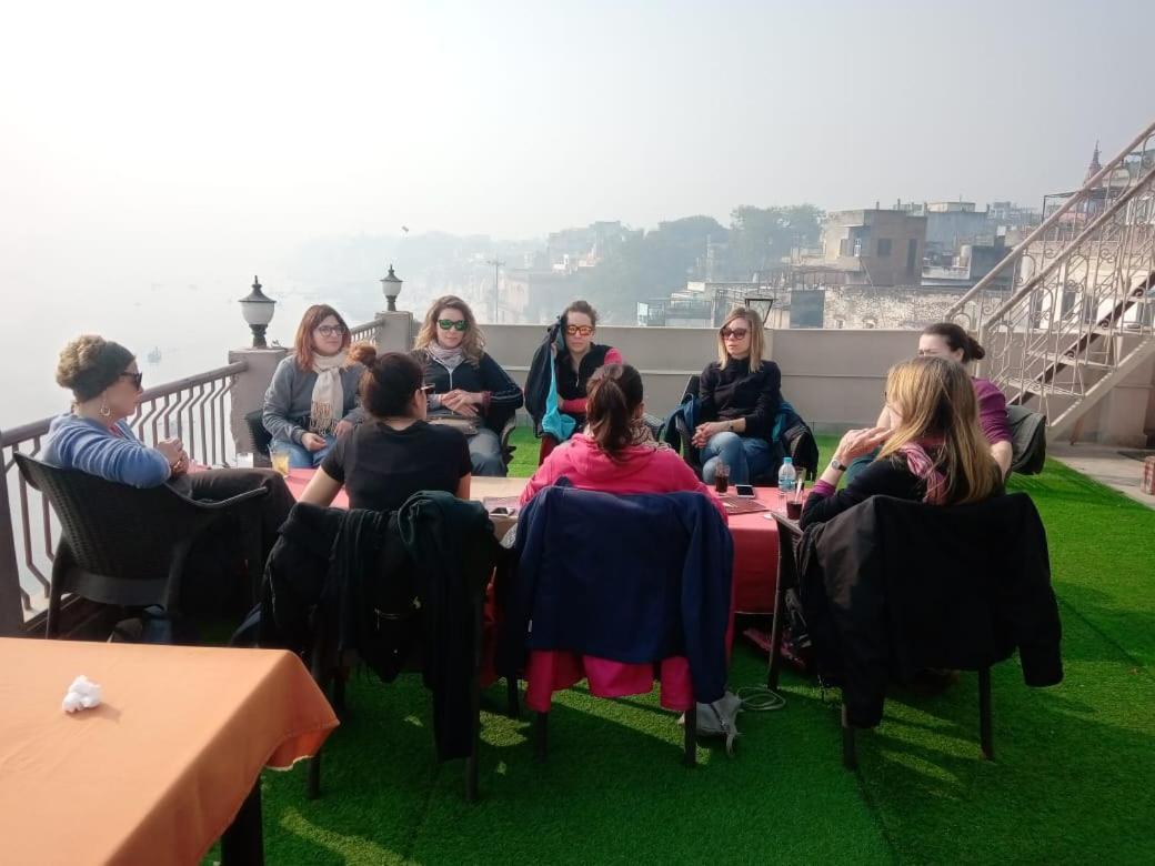 Hotel Sita Palace On Heritage Ghats Of Benaras Varanasi Exterior foto